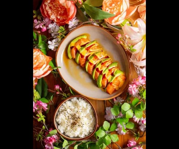 Tiradito Saumon Avocat Yuzu